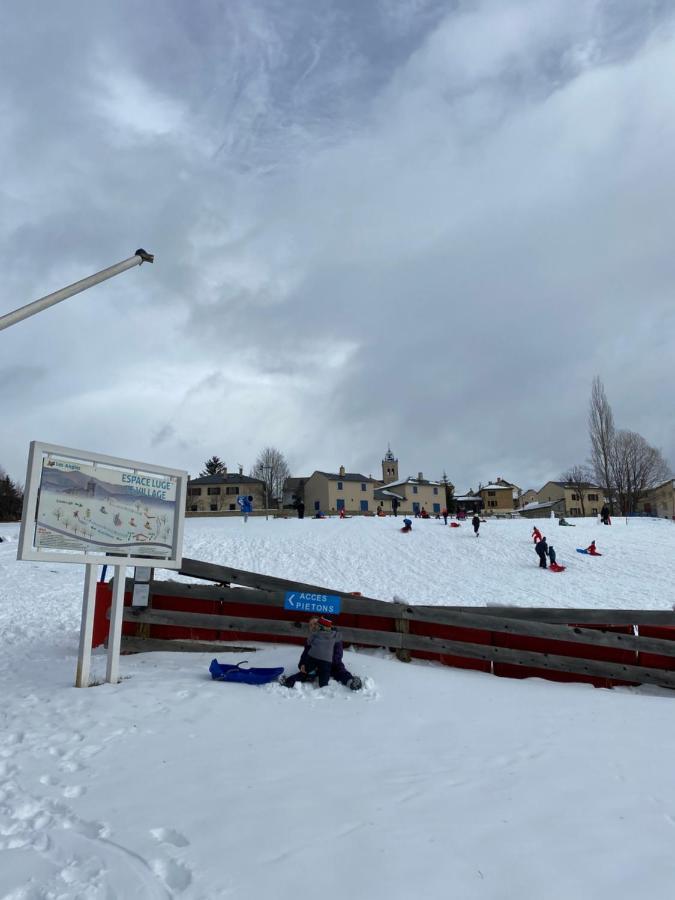 Appartement Aux Pieds Des Pistes ! Les Angles  Eksteriør bilde